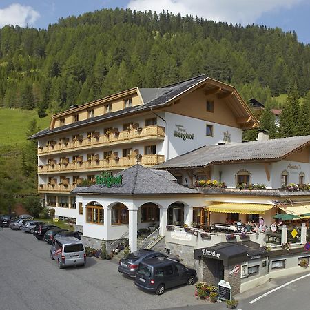 Hotel Berghof Innerkrems Ngoại thất bức ảnh