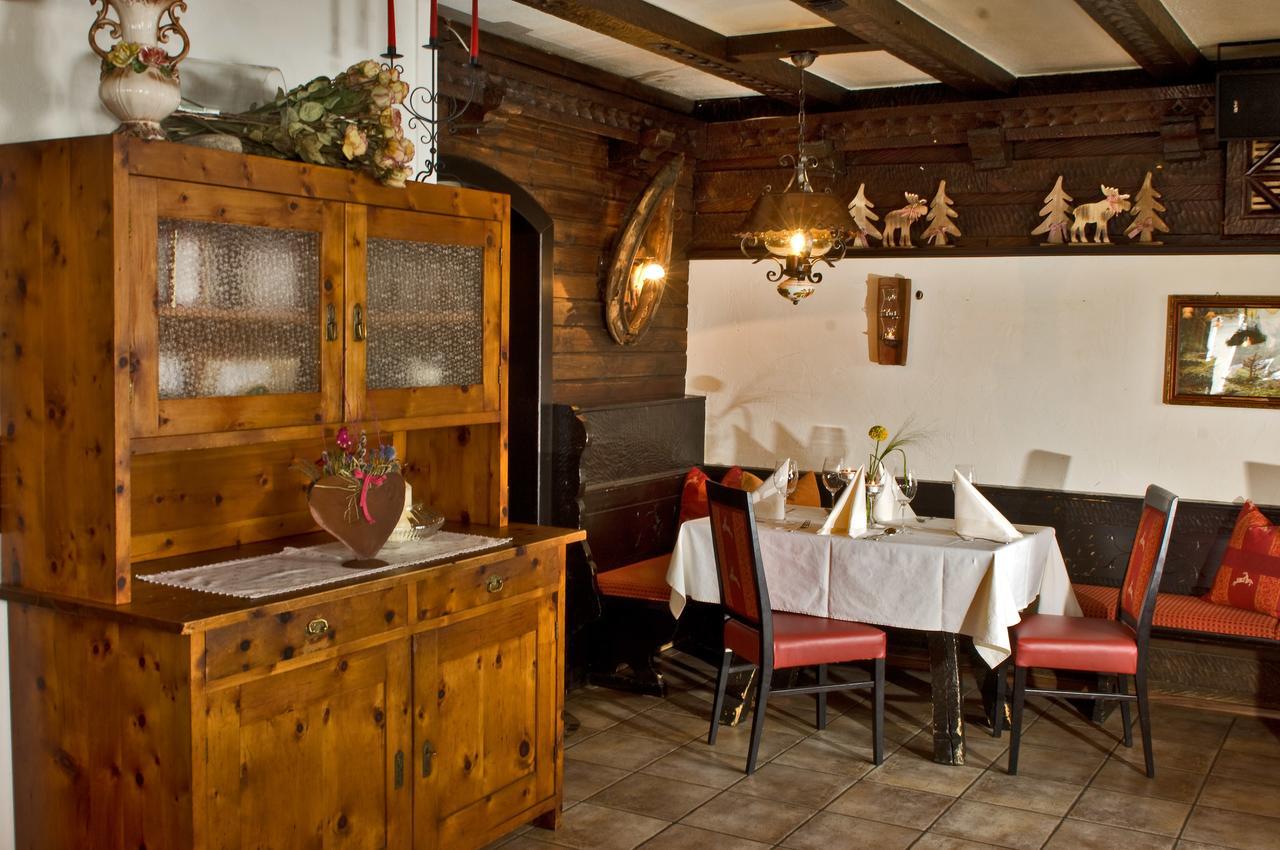 Hotel Berghof Innerkrems Ngoại thất bức ảnh