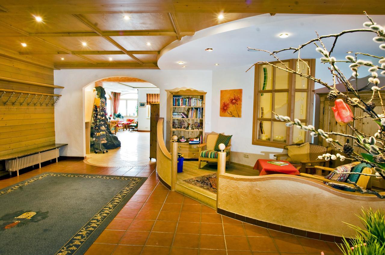 Hotel Berghof Innerkrems Ngoại thất bức ảnh