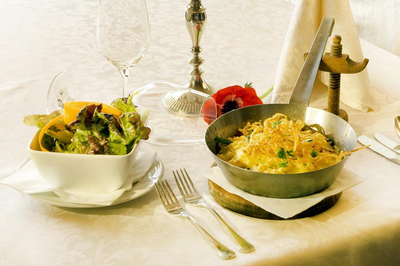 Hotel Berghof Innerkrems Ngoại thất bức ảnh
